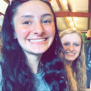 Meet your Posher, Eme